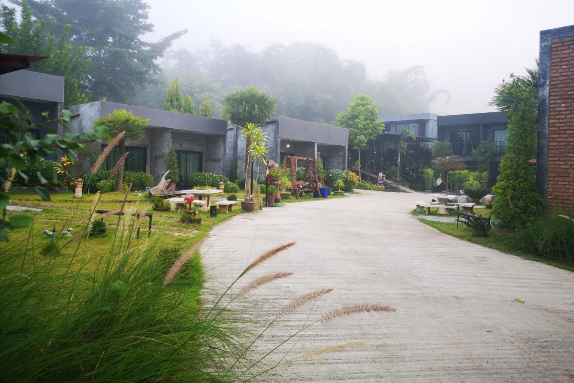 Keeree Loft Resort Thong Pha Phum Exterior foto